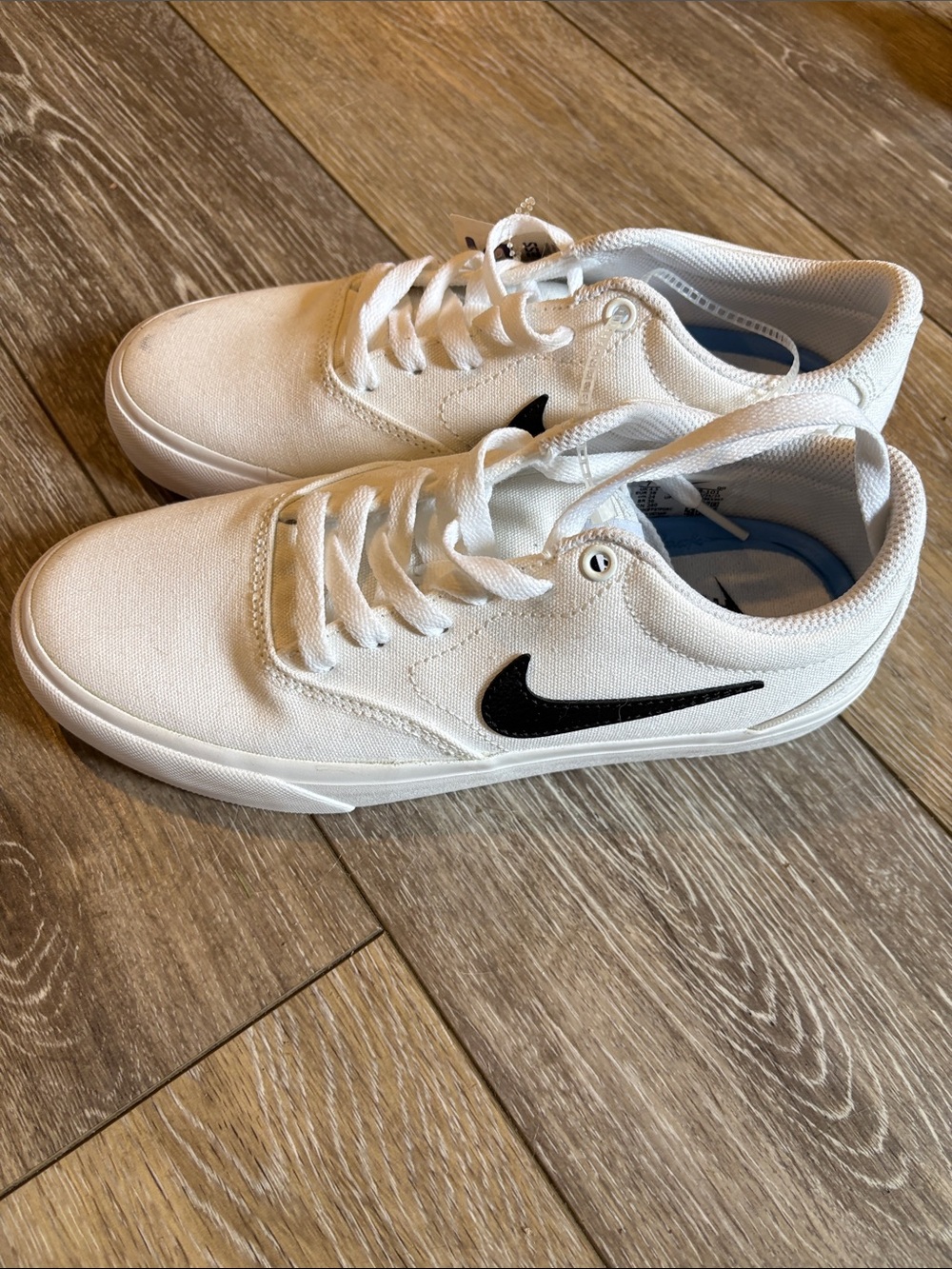 Nike White Low-Top Canvas Sneakers with Black Swoosh NWT